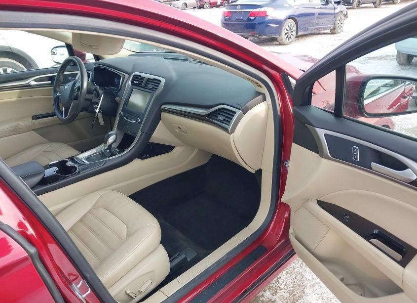 Photo 5 of 2014 Ford Fusion SE (VIN 3FA6P0HD6ER362764)