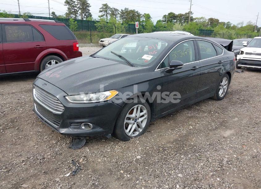 Photo 2 of 2014 Ford Fusion SE (VIN 3FA6P0HD6ER371769)