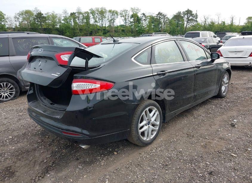 Photo 4 of 2014 Ford Fusion SE (VIN 3FA6P0HD6ER371769)