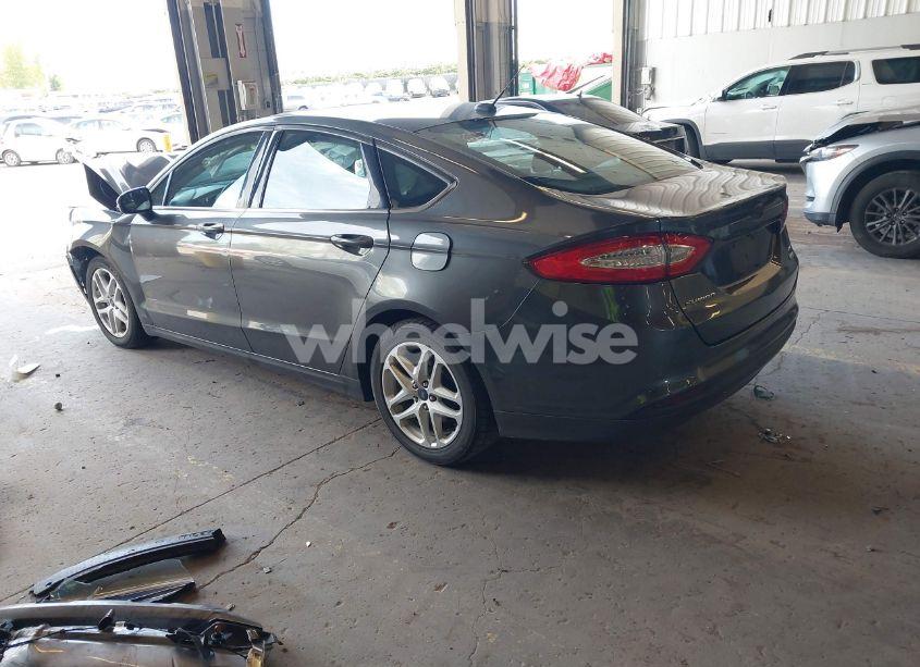 Photo 3 of 2015 Ford Fusion SE (VIN 3FA6P0HD6FR104973)