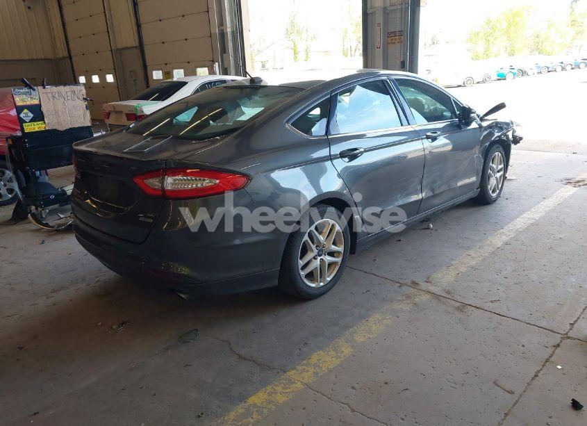 Photo 4 of 2015 Ford Fusion SE (VIN 3FA6P0HD6FR104973)
