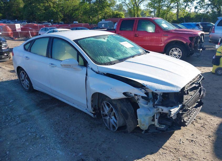 2015 Ford Fusion SE (VIN 3FA6P0HD6FR177731) main photo