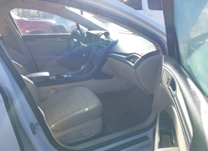 Photo 5 of 2015 Ford Fusion SE (VIN 3FA6P0HD6FR177731)