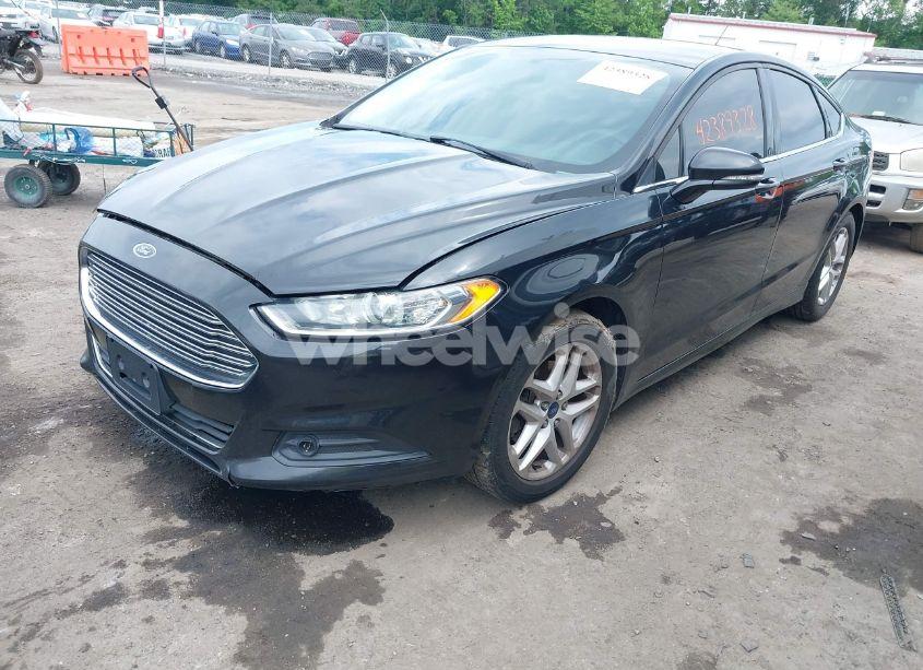 Photo 2 of 2015 Ford Fusion SE (VIN 3FA6P0HD6FR208413)