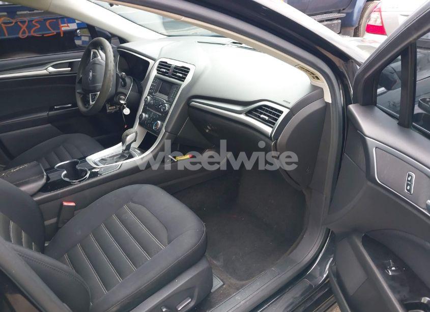 Photo 5 of 2015 Ford Fusion SE (VIN 3FA6P0HD6FR208413)