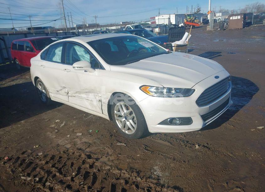 2015 Ford Fusion SE (VIN 3FA6P0HD6FR243419) main photo