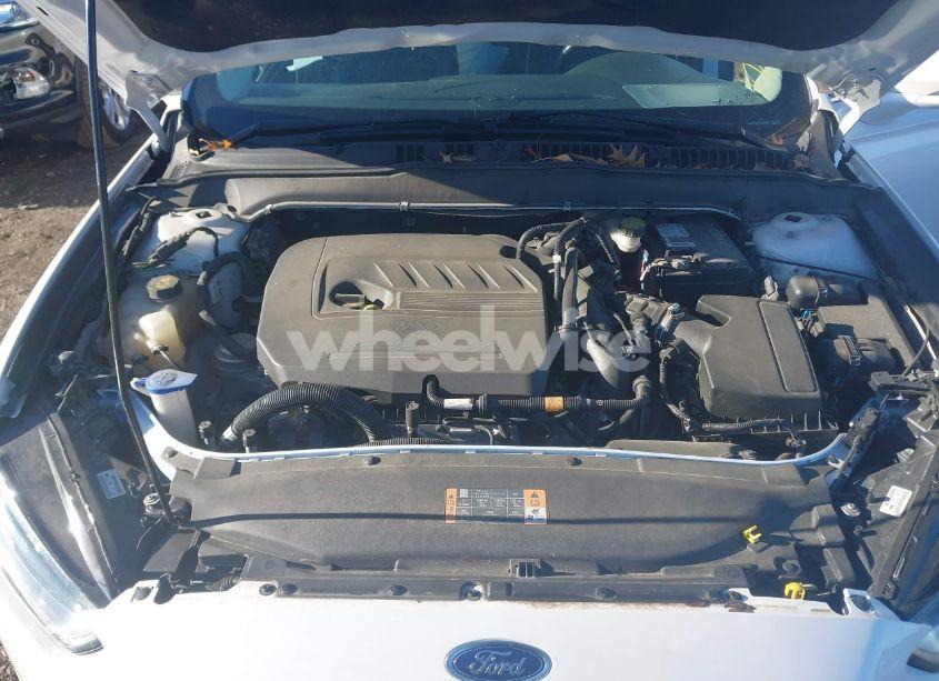 Photo 10 of 2015 Ford Fusion SE (VIN 3FA6P0HD6FR243419)