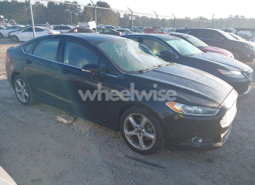 2015 Ford Fusion SE (VIN 3FA6P0HD6FR274332) main photo