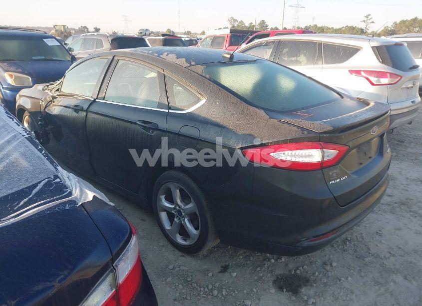 Photo 3 of 2015 Ford Fusion SE (VIN 3FA6P0HD6FR274332)