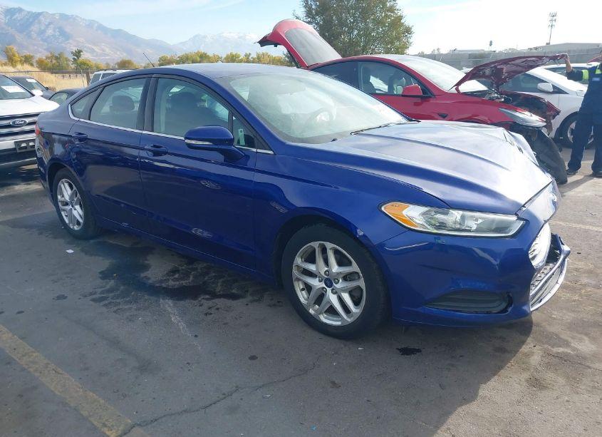 2015 Ford Fusion SE (VIN 3FA6P0HD6FR302808) main photo