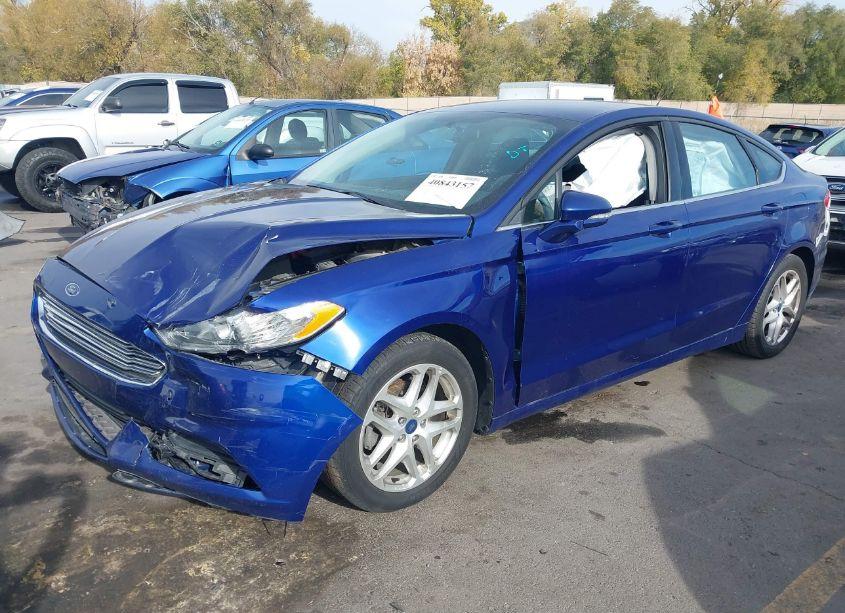 Photo 2 of 2015 Ford Fusion SE (VIN 3FA6P0HD6FR302808)