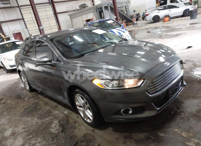 2016 Ford Fusion SE (VIN 3FA6P0HD6GR105719) main photo