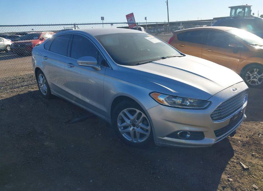 2016 Ford Fusion SE (VIN 3FA6P0HD6GR233698) main photo