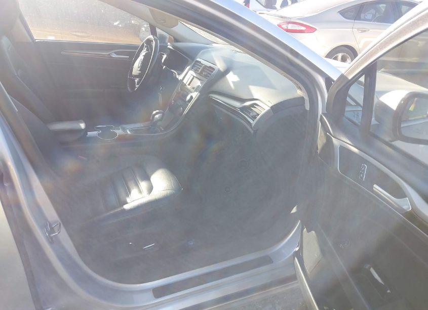 Photo 5 of 2016 Ford Fusion SE (VIN 3FA6P0HD6GR233698)