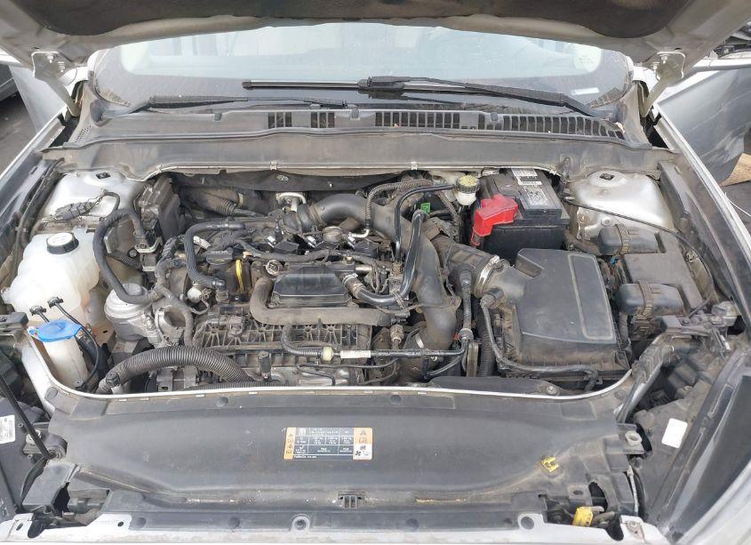 Photo 10 of 2016 Ford Fusion SE (VIN 3FA6P0HD6GR235046)