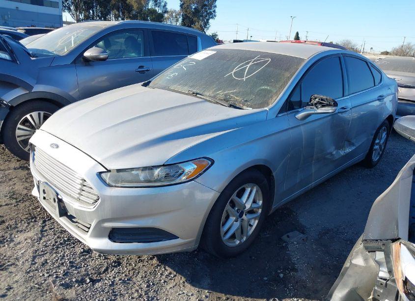 Photo 2 of 2016 Ford Fusion SE (VIN 3FA6P0HD6GR235046)