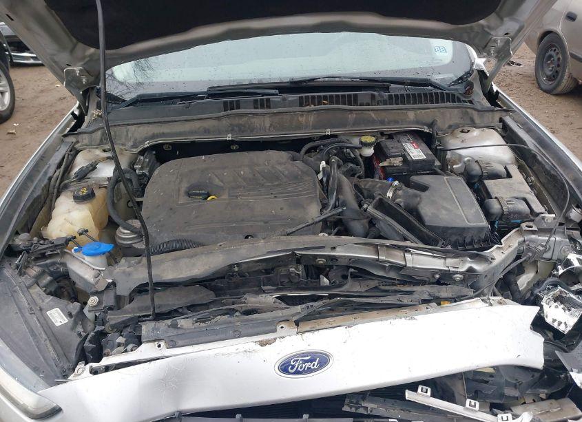 Photo 10 of 2016 Ford Fusion SE (VIN 3FA6P0HD6GR239050)