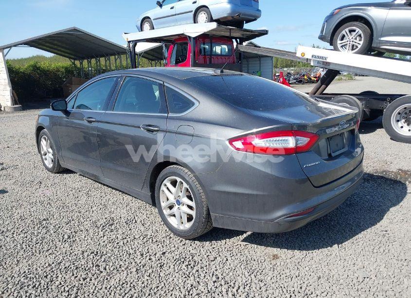 Photo 3 of 2016 Ford Fusion SE (VIN 3FA6P0HD6GR260805)