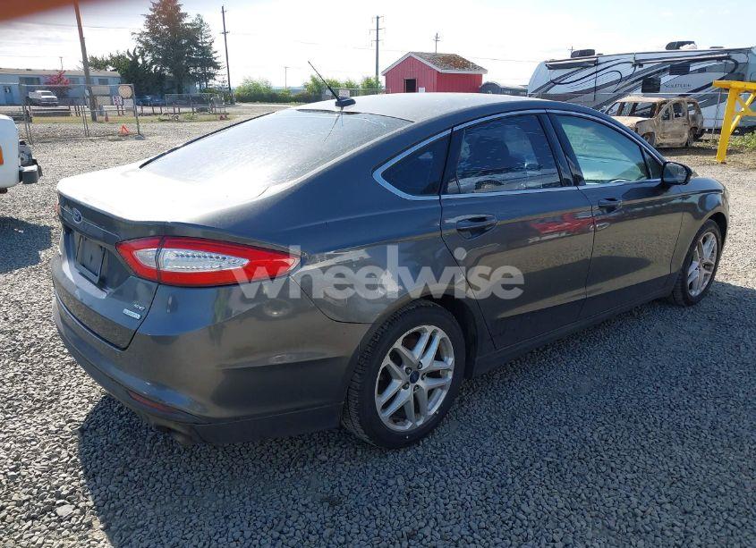 Photo 4 of 2016 Ford Fusion SE (VIN 3FA6P0HD6GR260805)