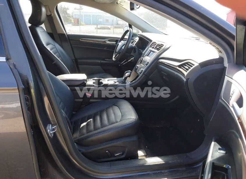 Photo 5 of 2016 Ford Fusion SE (VIN 3FA6P0HD6GR260805)