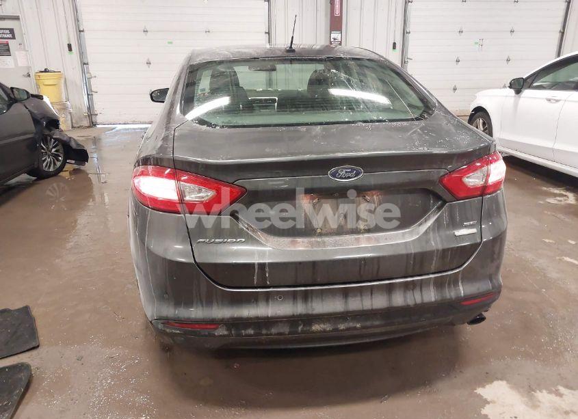 Photo 16 of 2016 Ford Fusion SE (VIN 3FA6P0HD6GR271612)