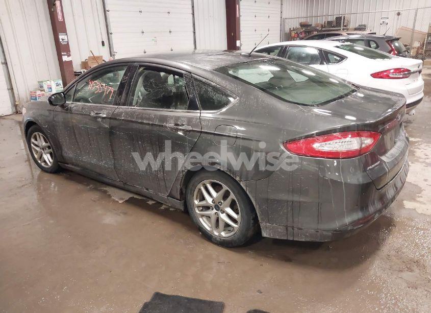 Photo 3 of 2016 Ford Fusion SE (VIN 3FA6P0HD6GR271612)