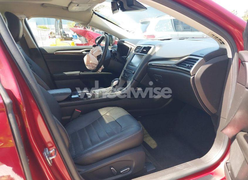 Photo 5 of 2016 Ford Fusion SE (VIN 3FA6P0HD6GR294792)