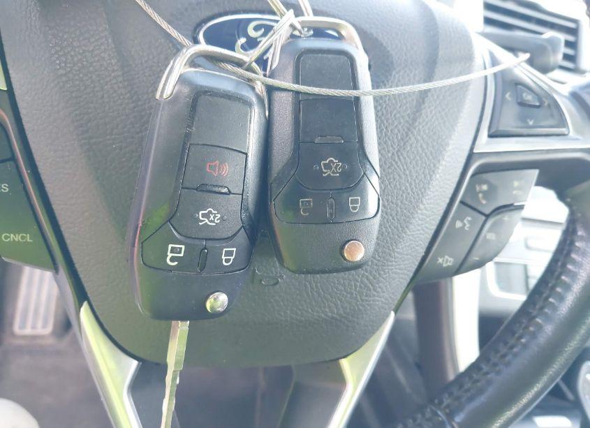 Photo 11 of 2016 Ford Fusion SE (VIN 3FA6P0HD6GR321909)