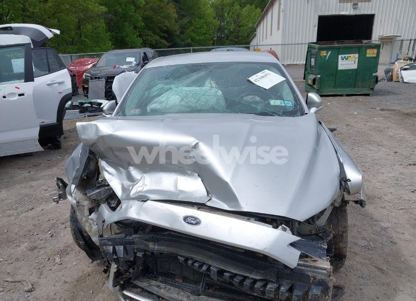 Photo 12 of 2016 Ford Fusion SE (VIN 3FA6P0HD6GR401615)