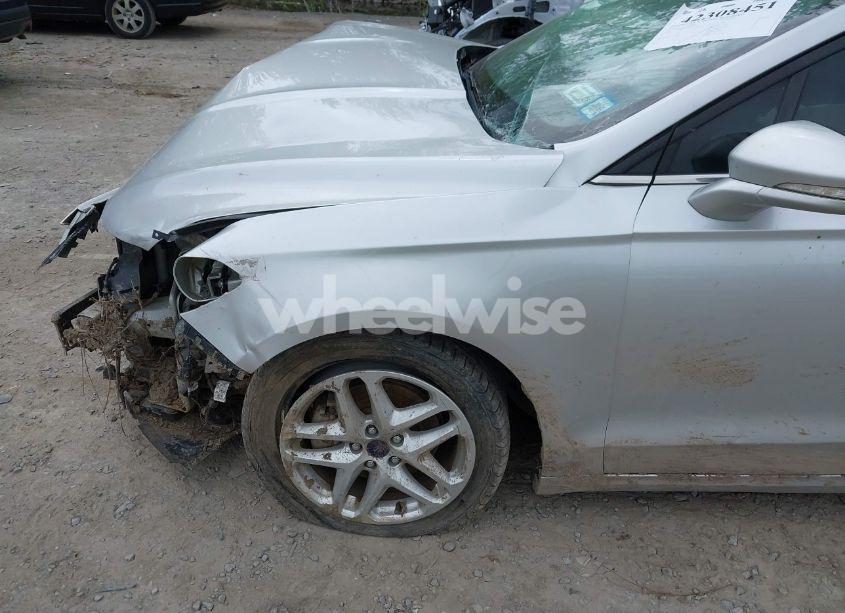 Photo 6 of 2016 Ford Fusion SE (VIN 3FA6P0HD6GR401615)