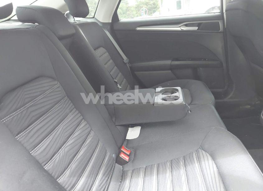 Photo 8 of 2016 Ford Fusion SE (VIN 3FA6P0HD6GR401615)