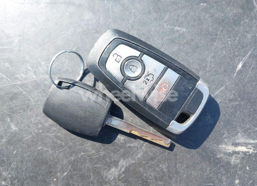 Photo 11 of 2017 Ford Fusion SE (VIN 3FA6P0HD6HR229734)