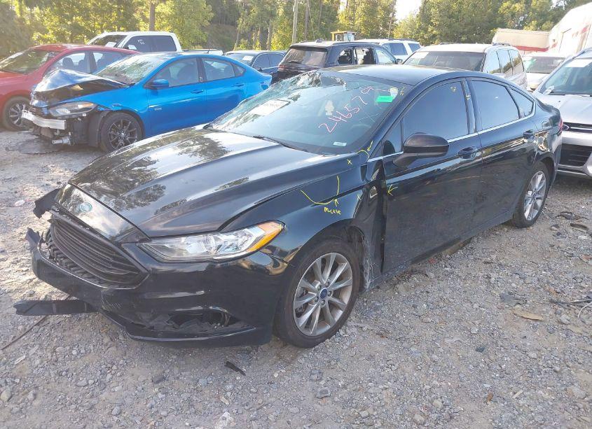 Photo 2 of 2017 Ford Fusion SE (VIN 3FA6P0HD6HR246579)