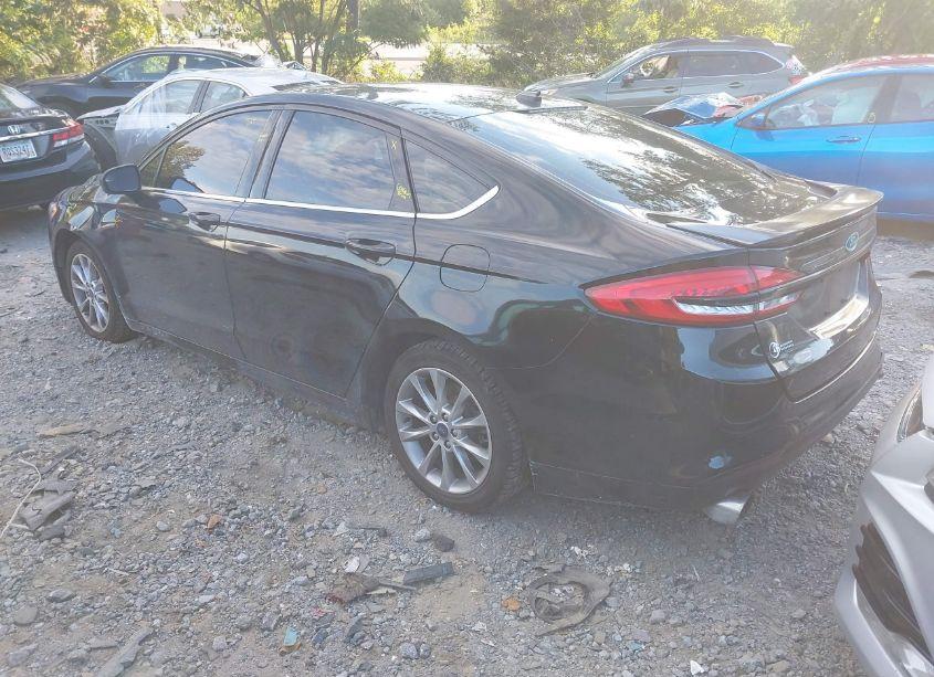 Photo 3 of 2017 Ford Fusion SE (VIN 3FA6P0HD6HR246579)