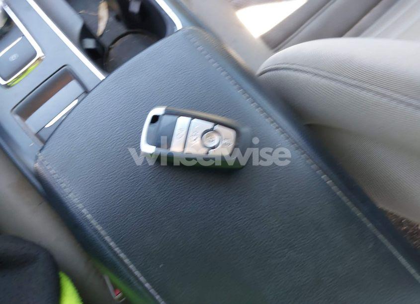 Photo 11 of 2017 Ford Fusion SE (VIN 3FA6P0HD6HR253807)