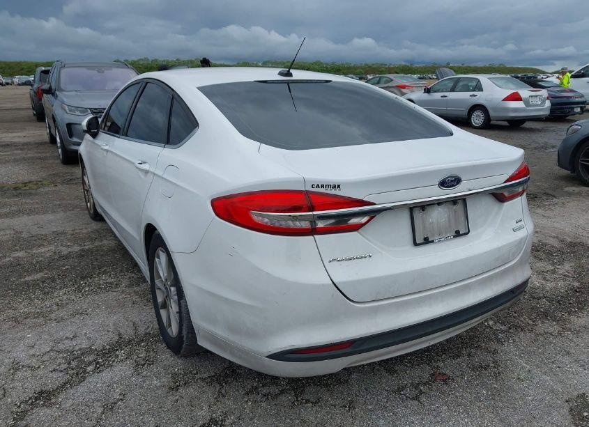 Photo 3 of 2017 Ford Fusion SE (VIN 3FA6P0HD6HR265164)