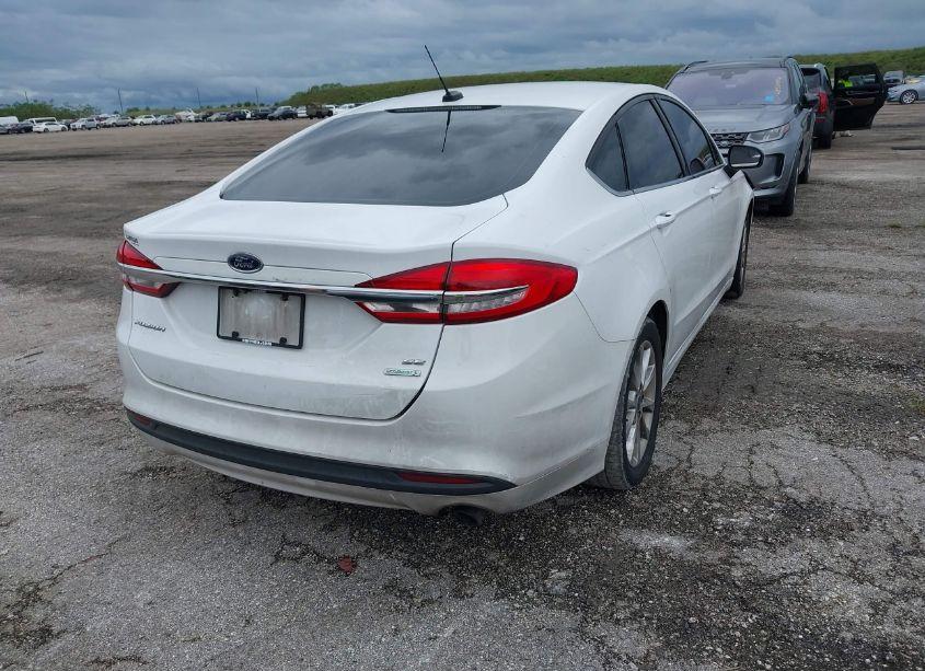 Photo 4 of 2017 Ford Fusion SE (VIN 3FA6P0HD6HR265164)