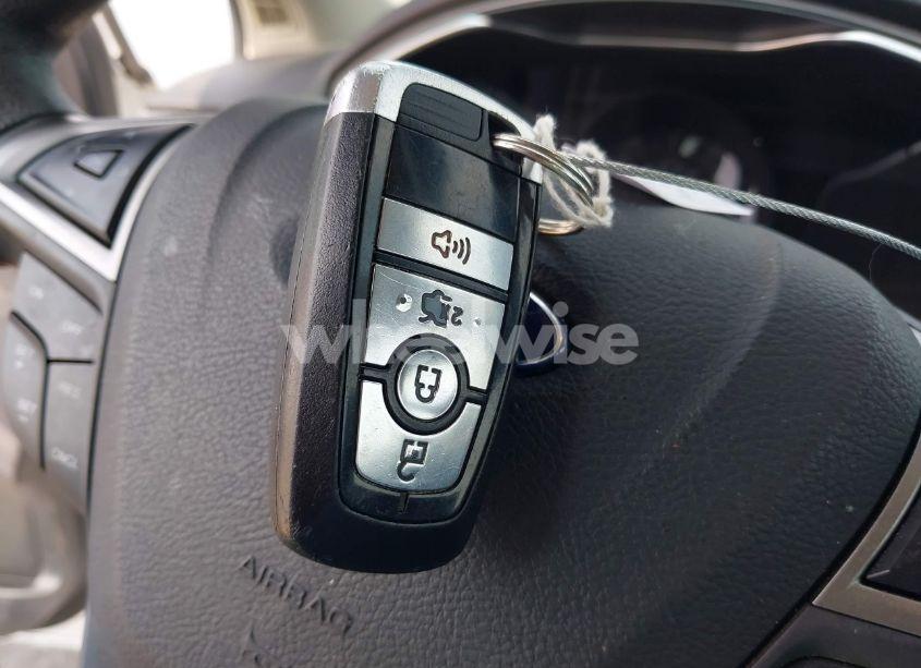 Photo 11 of 2017 Ford Fusion SE (VIN 3FA6P0HD6HR275435)