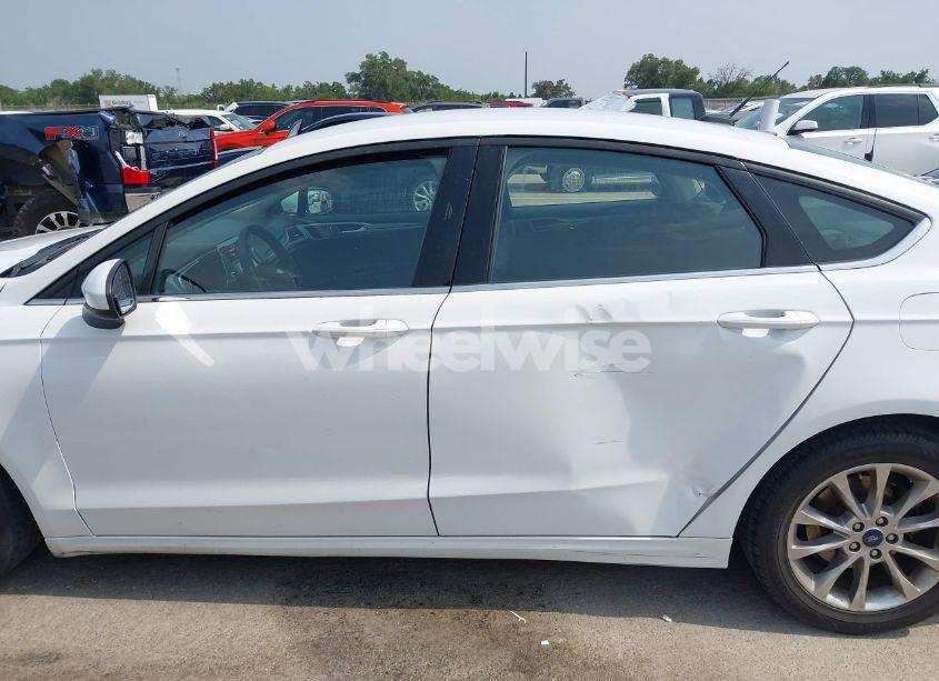 Photo 14 of 2017 Ford Fusion SE (VIN 3FA6P0HD6HR275435)