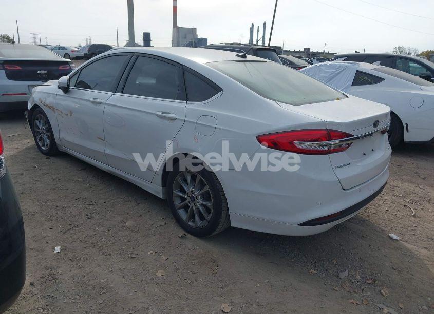 Photo 3 of 2017 Ford Fusion SE (VIN 3FA6P0HD6HR290338)