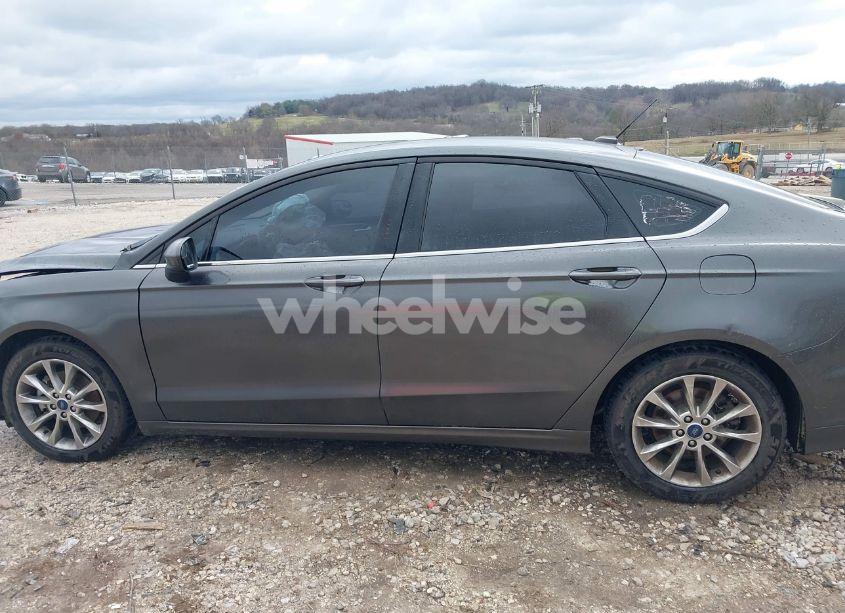 Photo 14 of 2017 Ford Fusion SE (VIN 3FA6P0HD6HR299637)