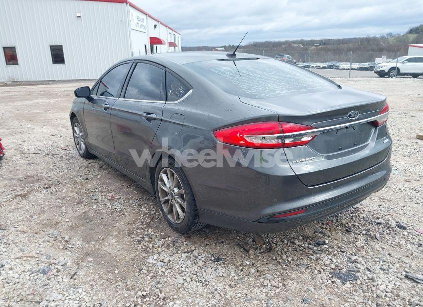 Photo 3 of 2017 Ford Fusion SE (VIN 3FA6P0HD6HR299637)