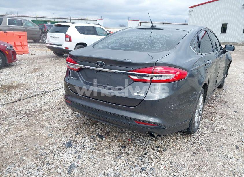 Photo 4 of 2017 Ford Fusion SE (VIN 3FA6P0HD6HR299637)