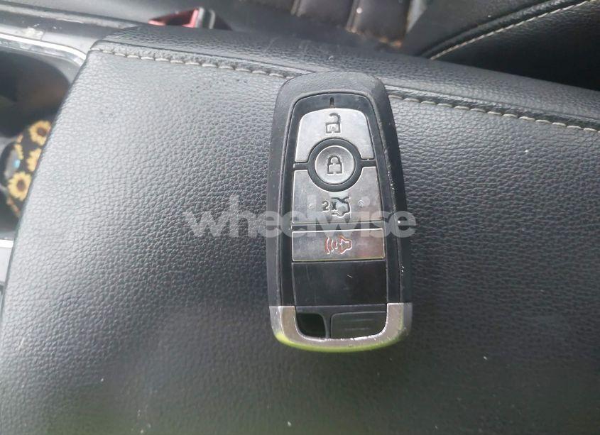 Photo 11 of 2017 Ford Fusion SE (VIN 3FA6P0HD6HR300754)