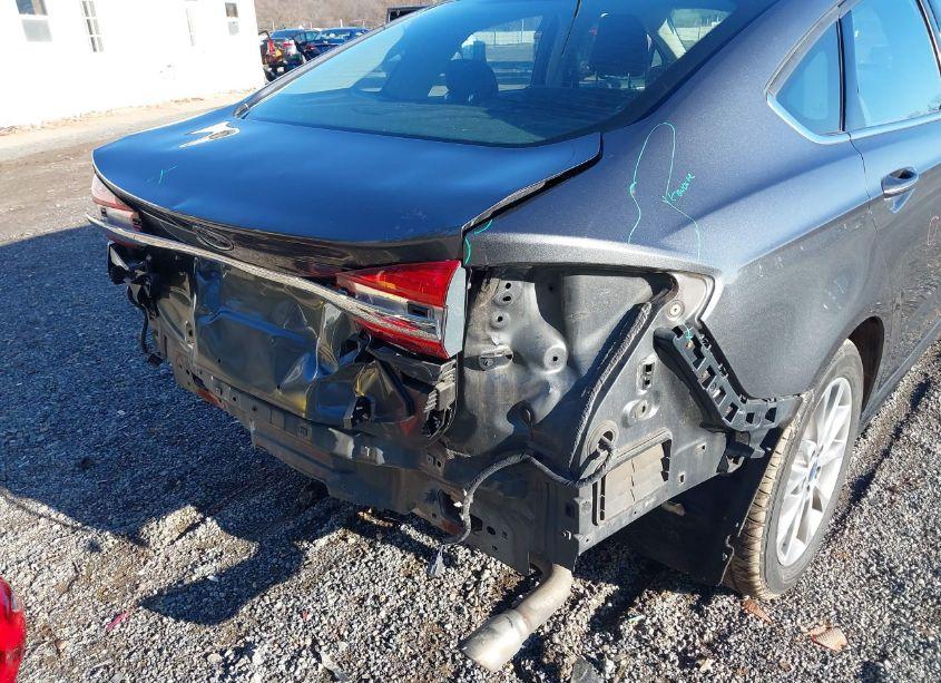 Photo 6 of 2017 Ford Fusion SE (VIN 3FA6P0HD6HR346780)