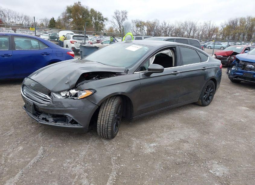 Photo 2 of 2017 Ford Fusion SE (VIN 3FA6P0HD6HR364745)