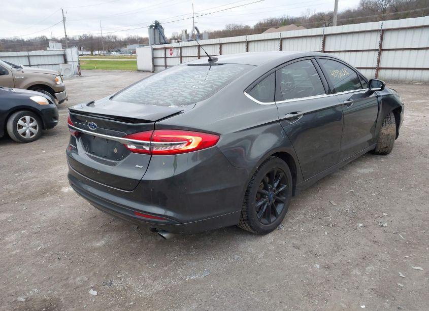 Photo 4 of 2017 Ford Fusion SE (VIN 3FA6P0HD6HR364745)