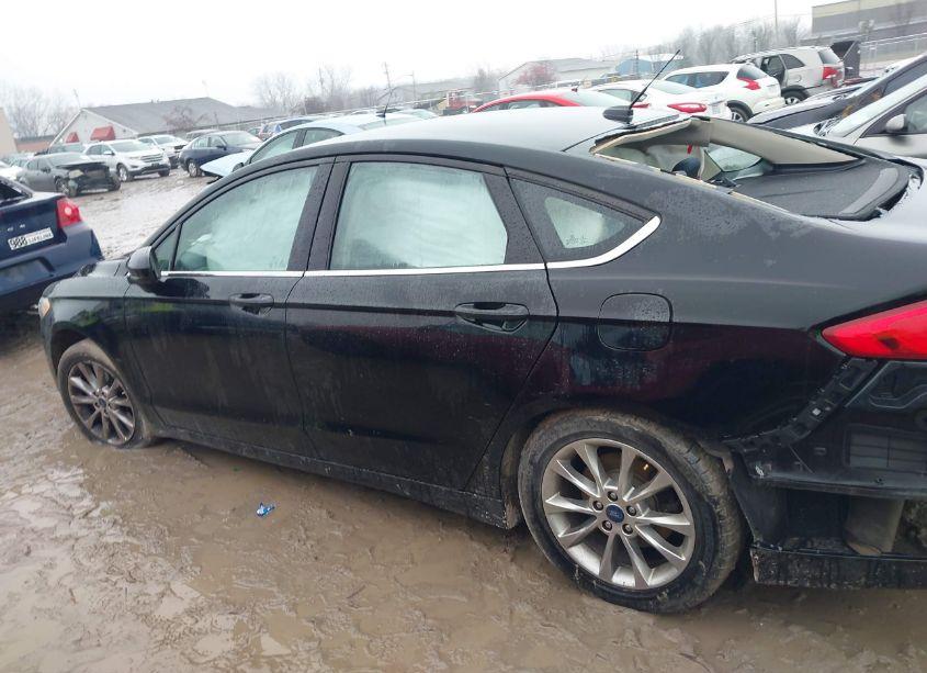 Photo 14 of 2017 Ford Fusion SE (VIN 3FA6P0HD6HR365068)