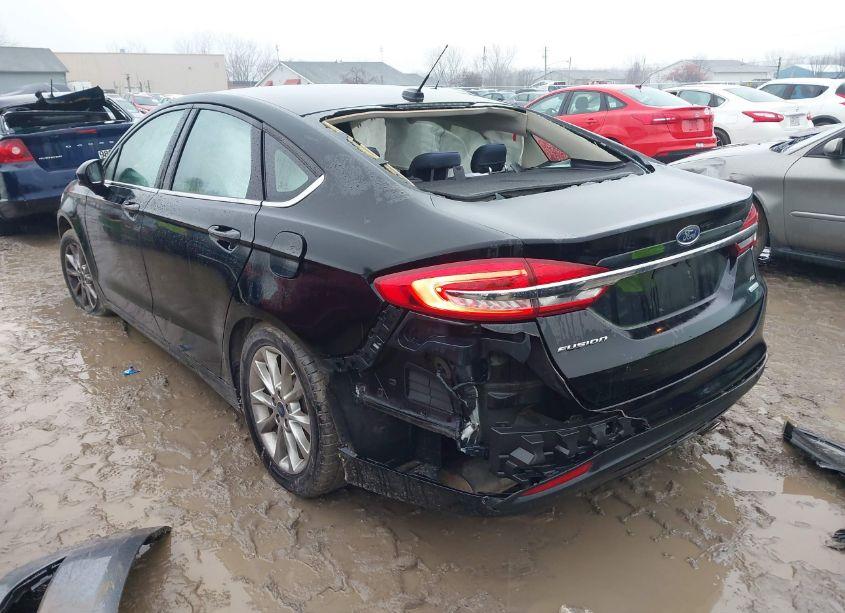 Photo 3 of 2017 Ford Fusion SE (VIN 3FA6P0HD6HR365068)