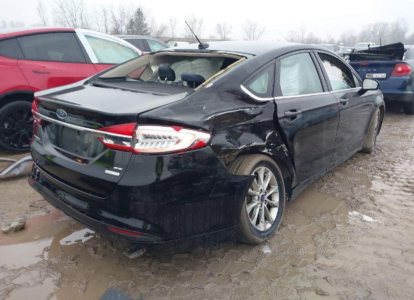 Photo 4 of 2017 Ford Fusion SE (VIN 3FA6P0HD6HR365068)